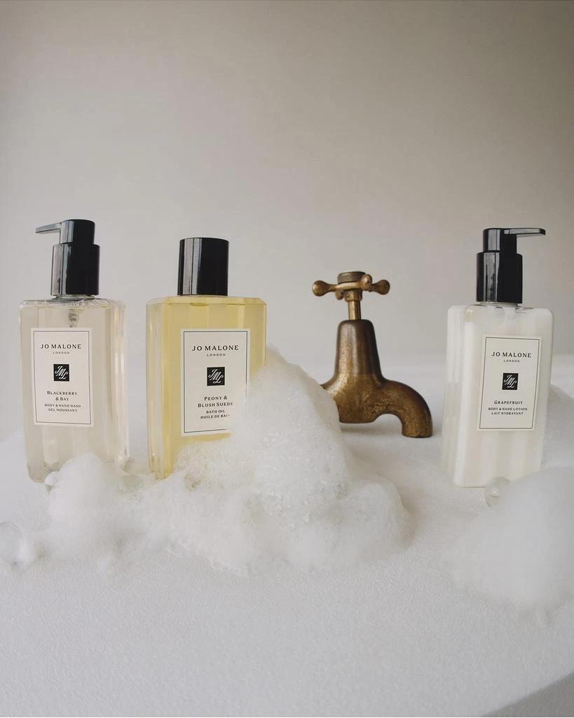 Jo Malone London 8.5 oz. Lime Basil 
Mandarin Body 
Hand Wash 4