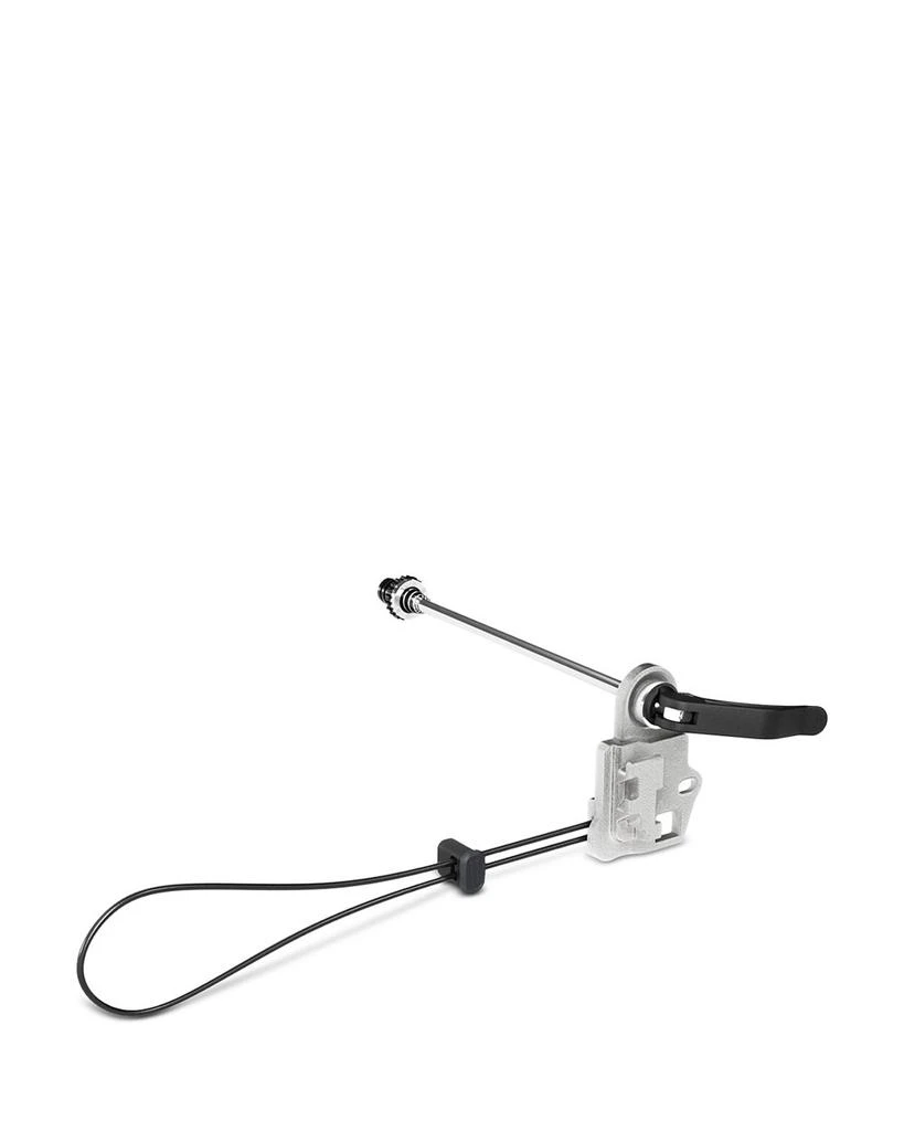 Thule Chariot Cross/Sport 2 Axle Mount ezHitch™ Plate with Quick Release Skewer 1