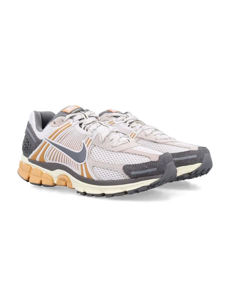 NIKE Nike Zoom Vomero 5 2