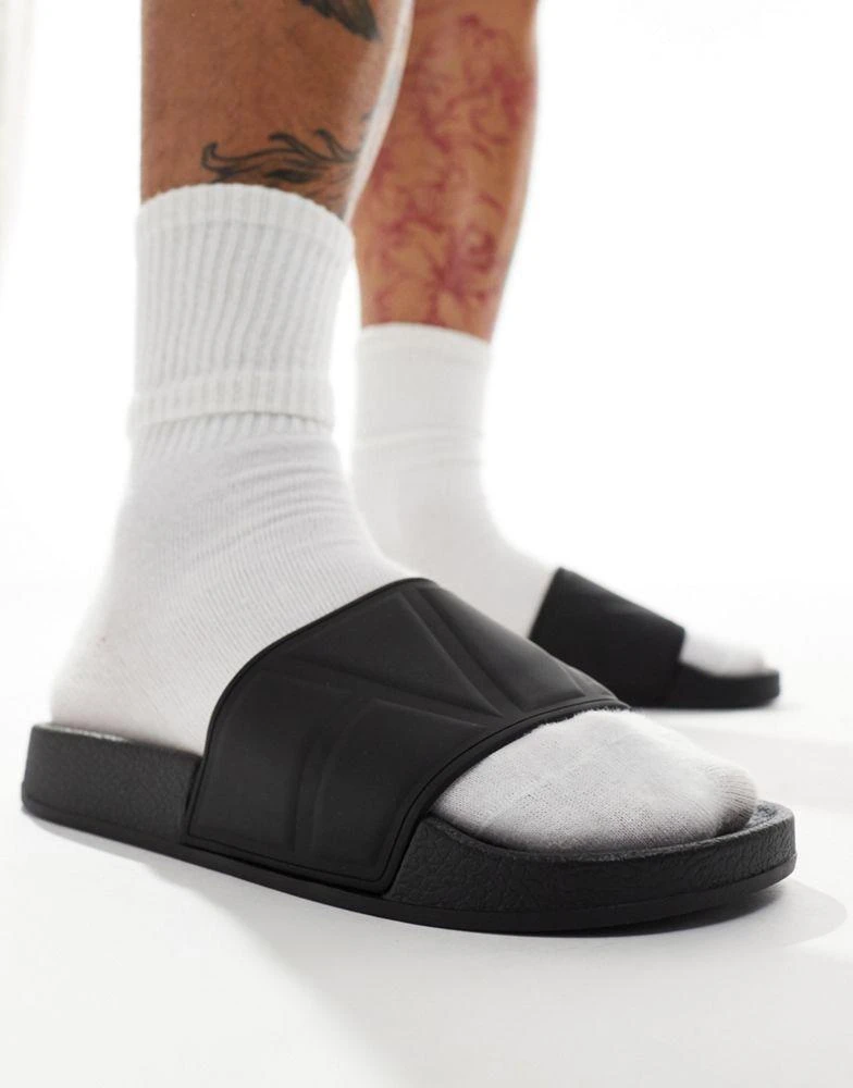 ASOS ASOS DESIGN sliders in black 4