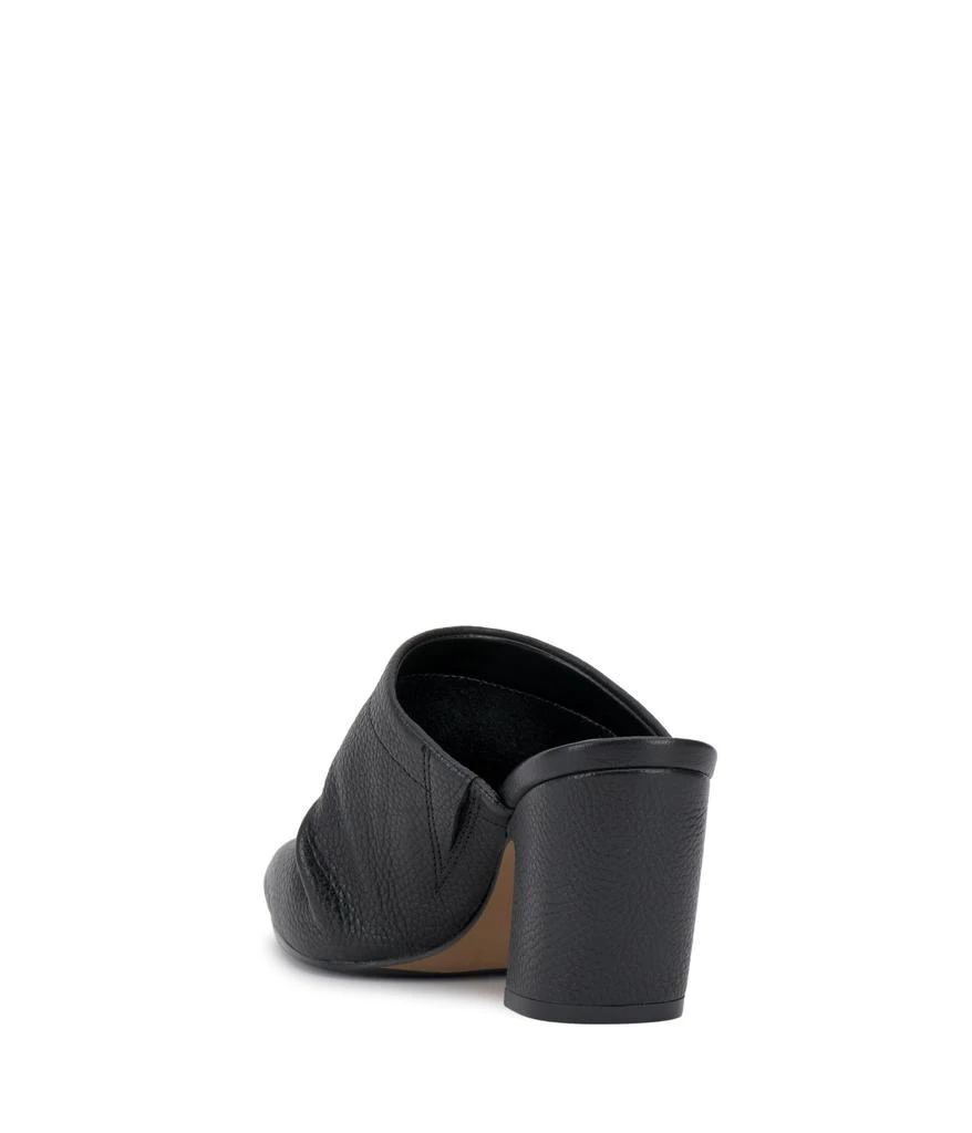 Vince Camuto Carlie 4