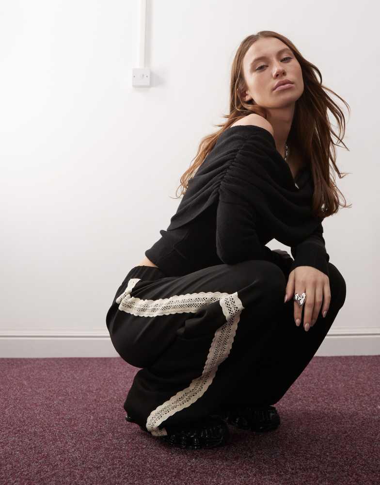 Reclaimed Vintage Reclaimed Vintage scuba lace trim jogger in black