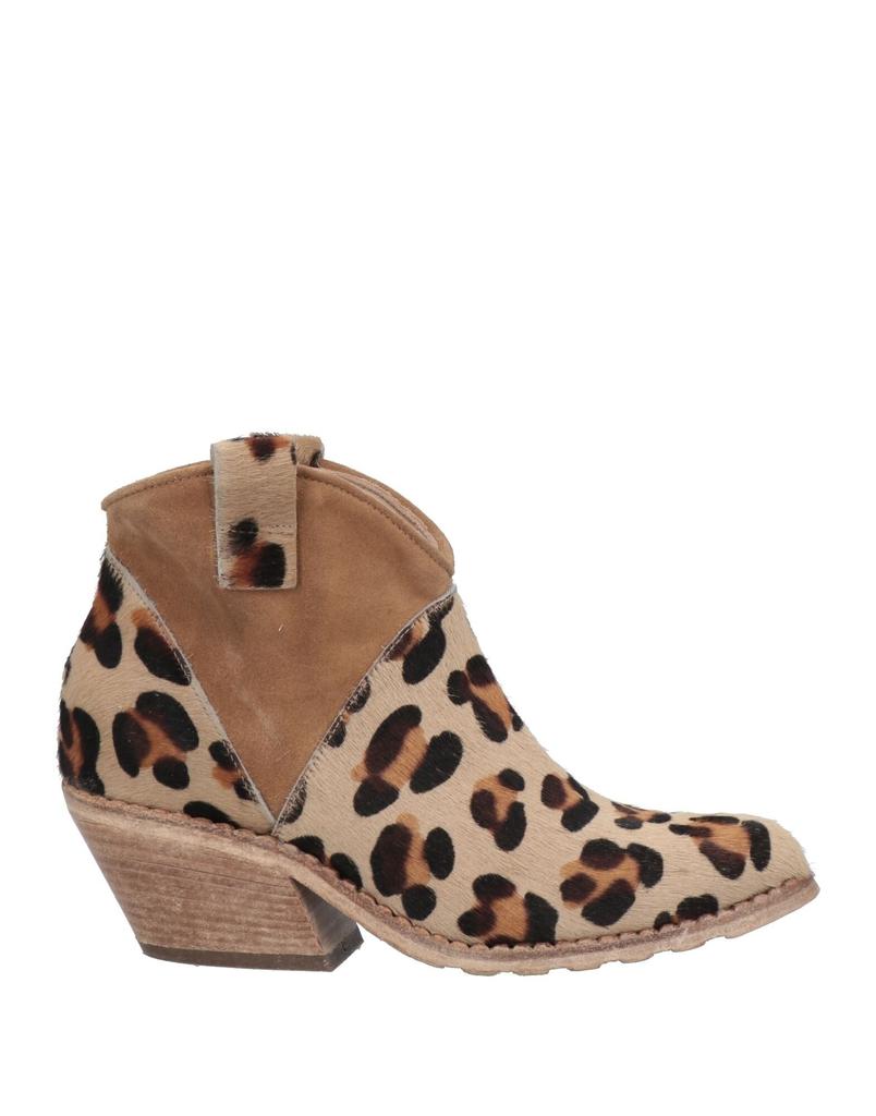 1725.A Ankle boot