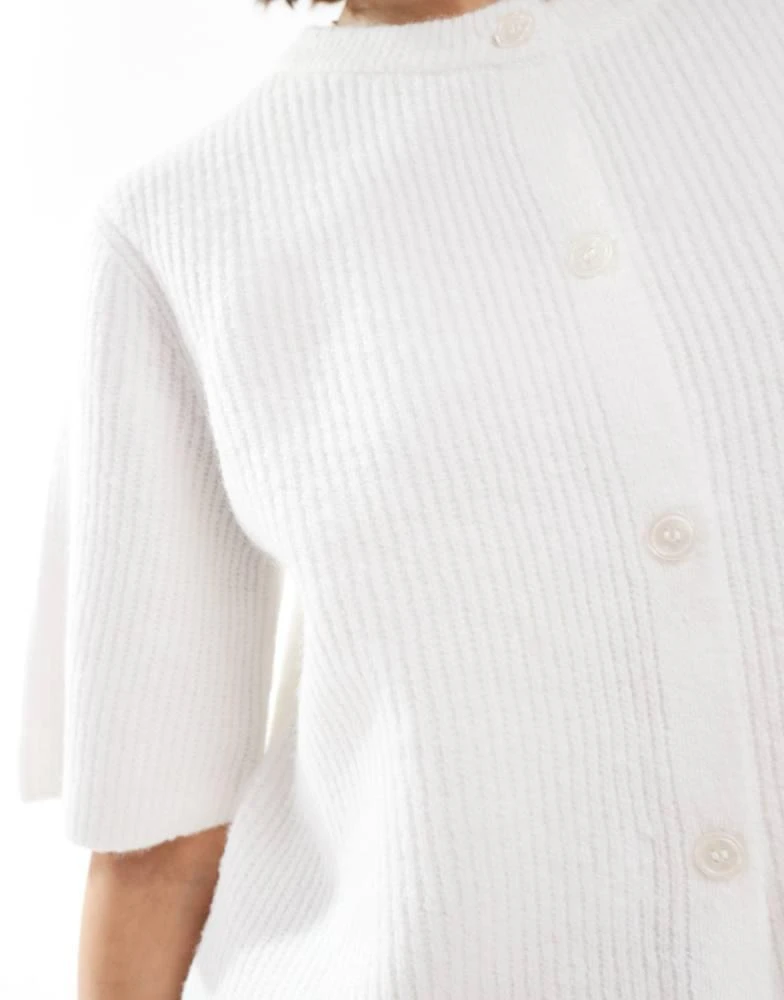 Pieces Pieces soft knit short sleeve cardigan in cream 4