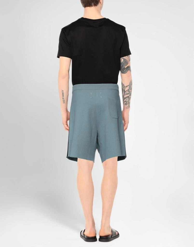 MAISON MARGIELA Shorts
Bermuda 3