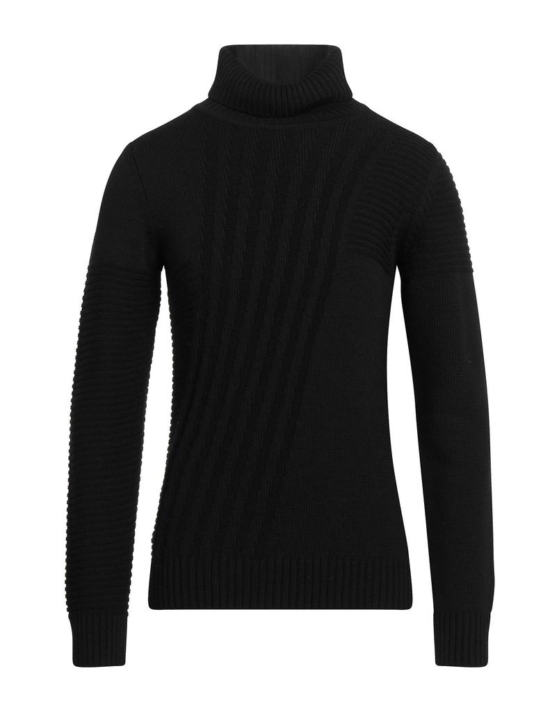 YOON Turtleneck