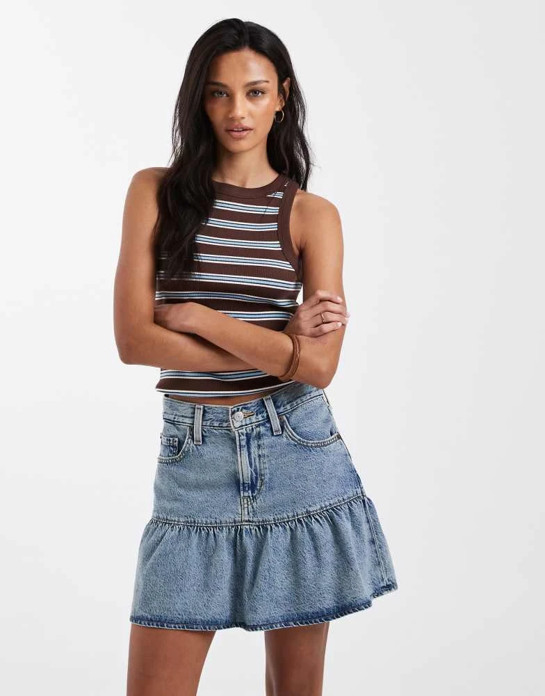 Levi
s Levi
s flounce denim mini skirt in blue wash