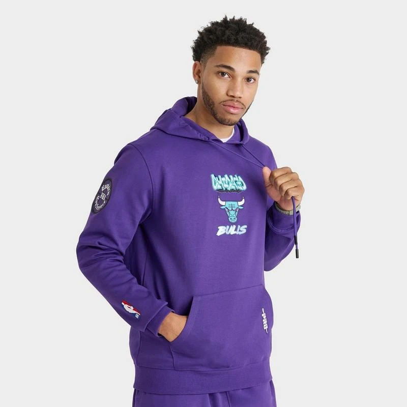 Pro Standard Men's Pro Standard Chicago Bulls Grape Pullover Hoodie 1