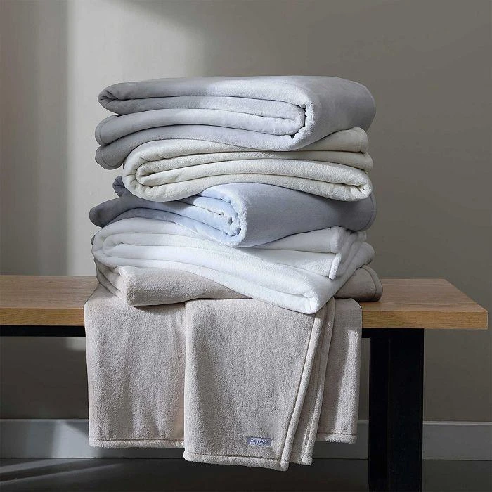 Calvin Klein Core Plush Solid Bed Blanket