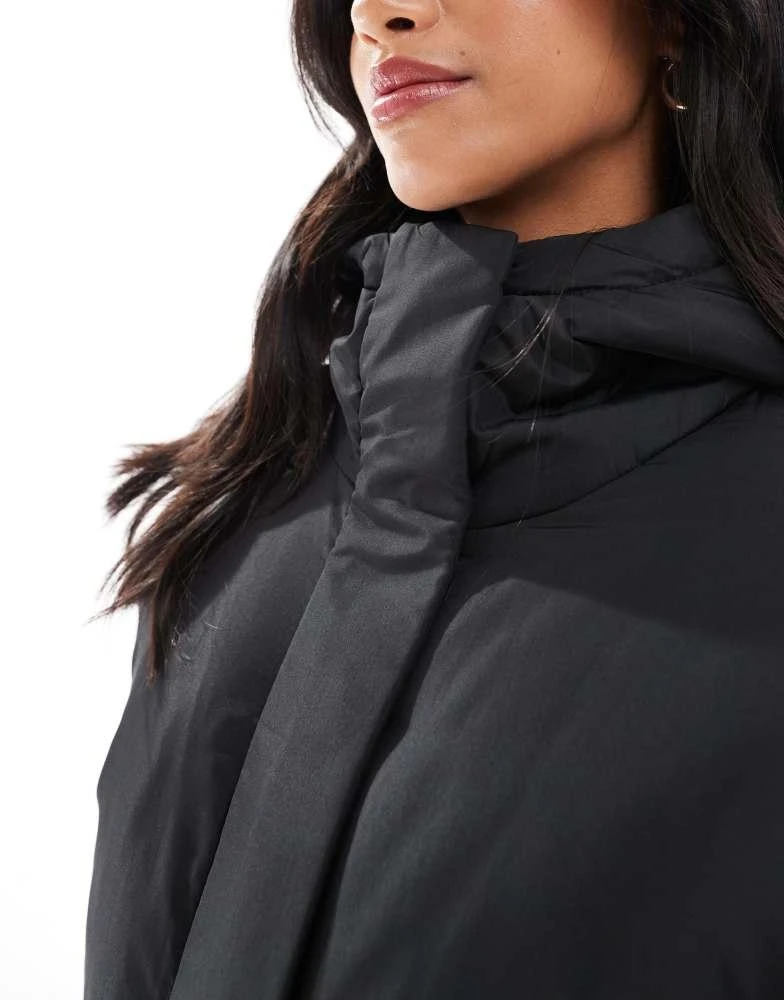 ASOS ASOS DESIGN Petite oversized puffer jacket with hood in black 3
