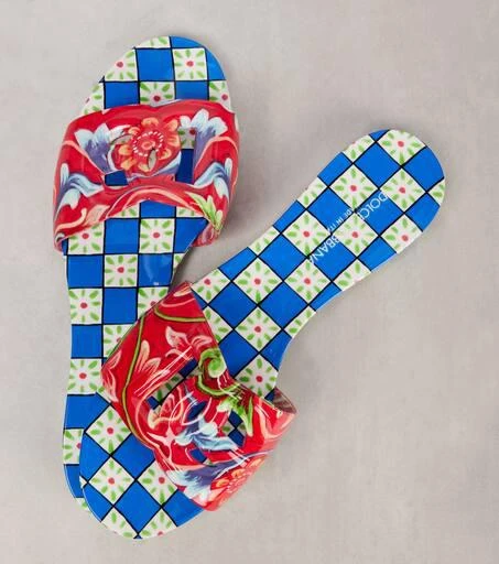 Dolce 
Gabbana Rubber slides 5