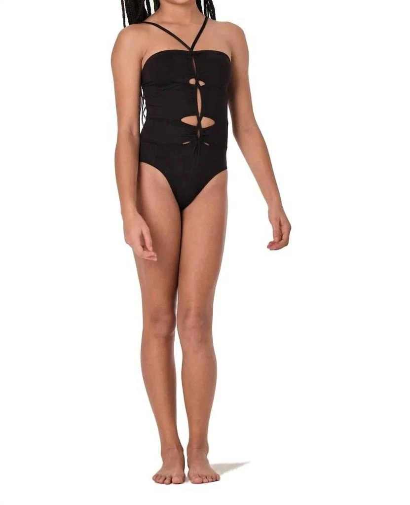 Submarine Girls
 Circle Back One Piece In Black 3