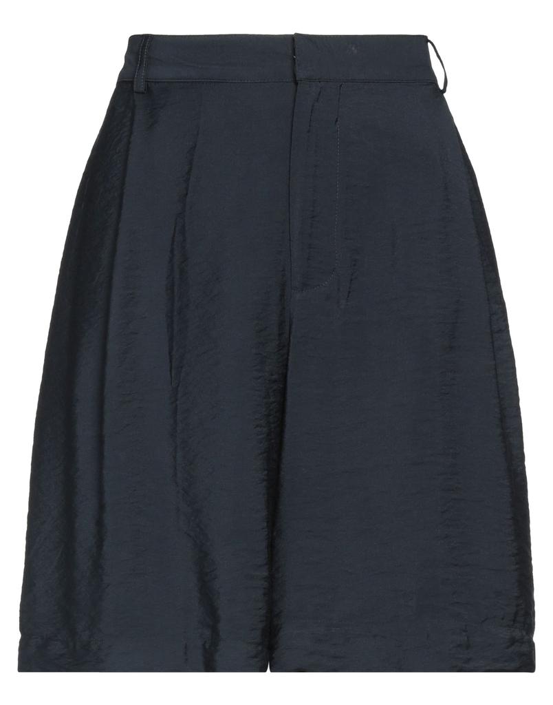 Elvine Shorts 
Bermuda