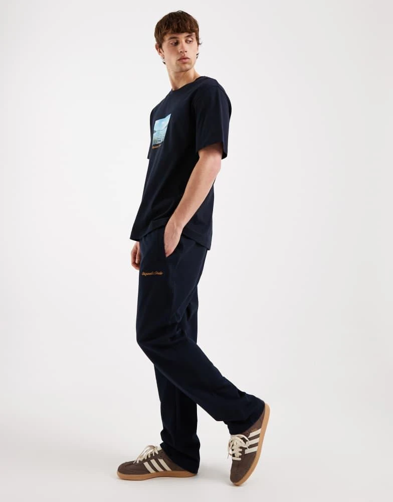Jack 
Jones Jack 
Jones originals logo joggers in navy 3