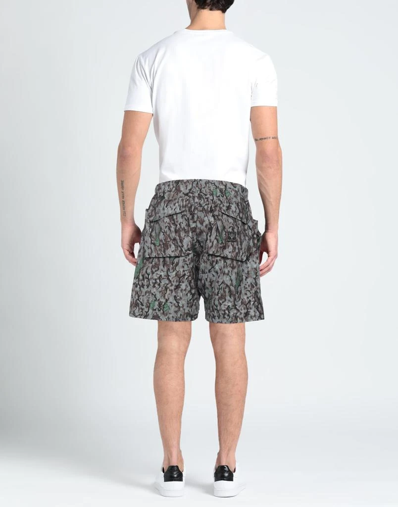 South2 West8 Shorts 
Bermuda 3