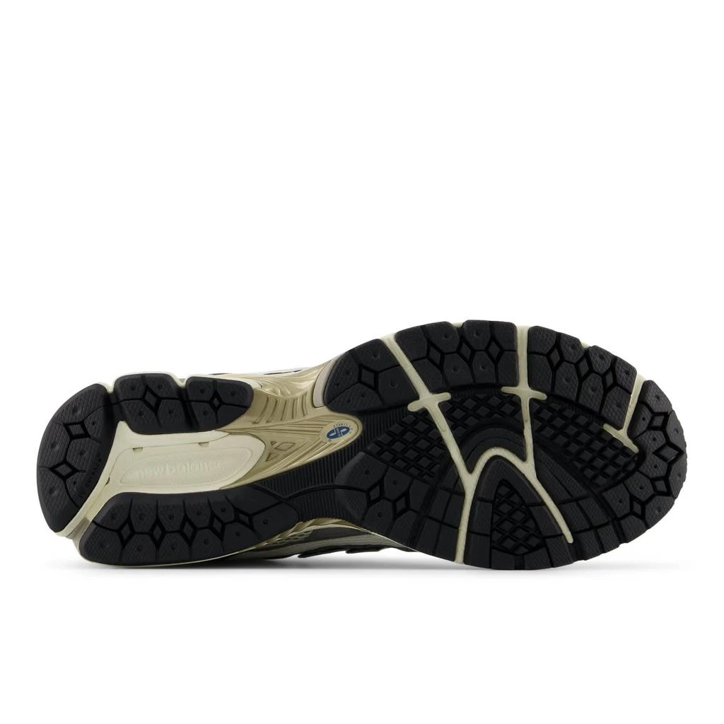 New Balance 1906 3