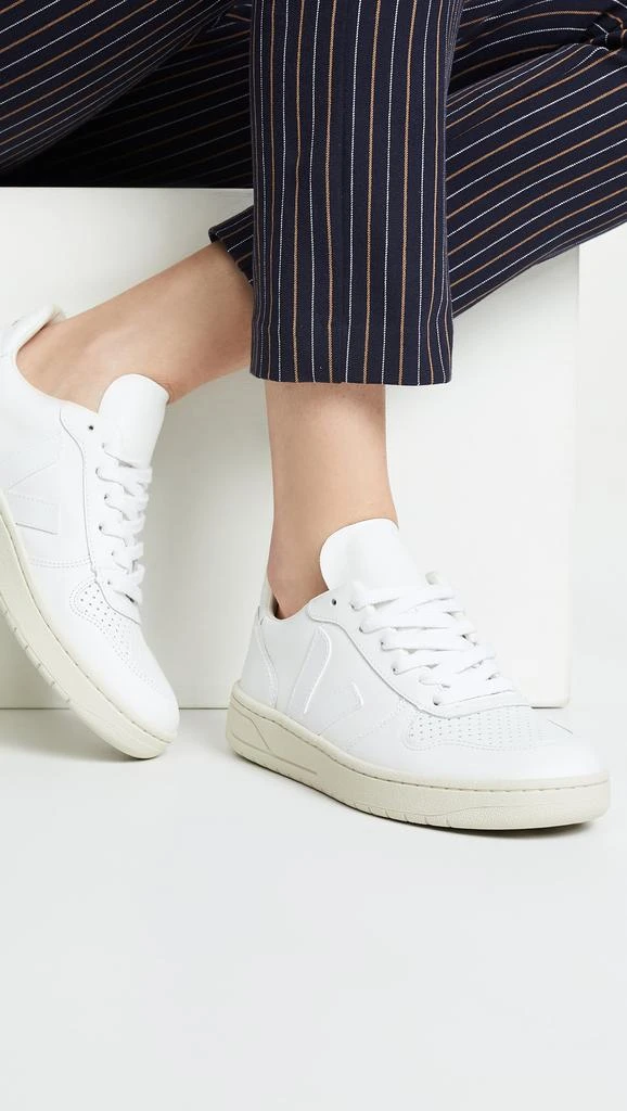 Veja V-10 Lace Up Sneakers 2