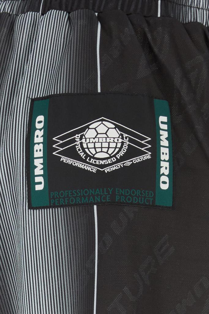 Umbro Embroidered tech fabric bermuda shorts