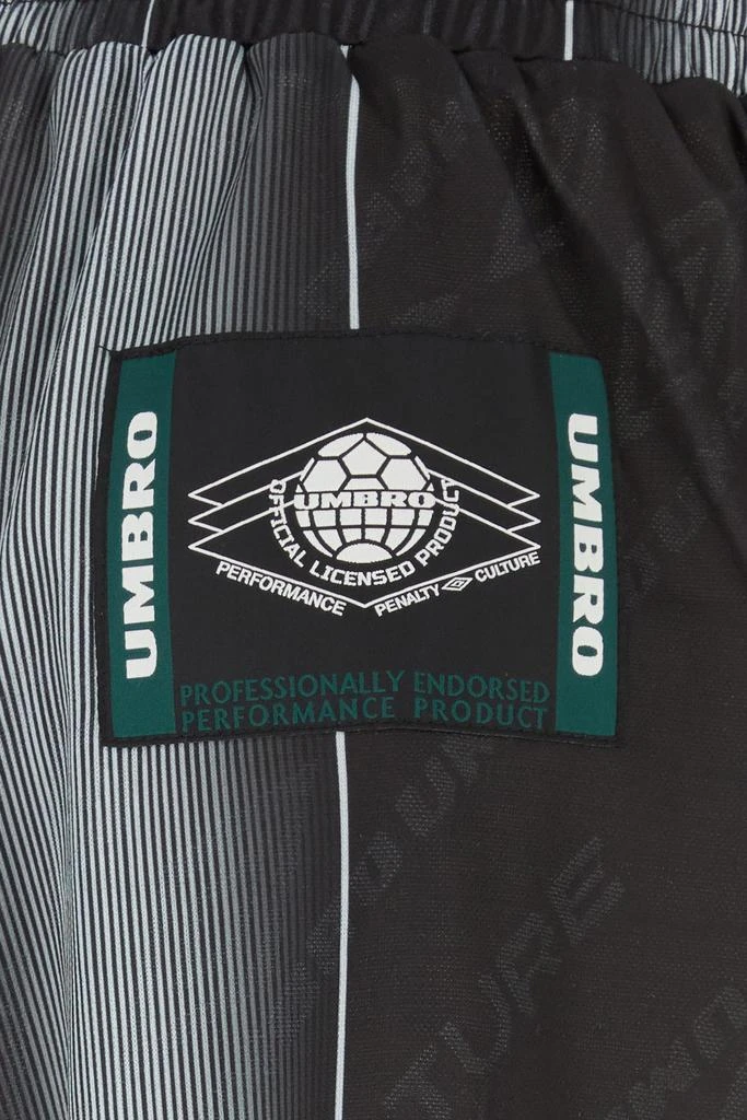 Umbro Embroidered tech fabric bermuda shorts 2