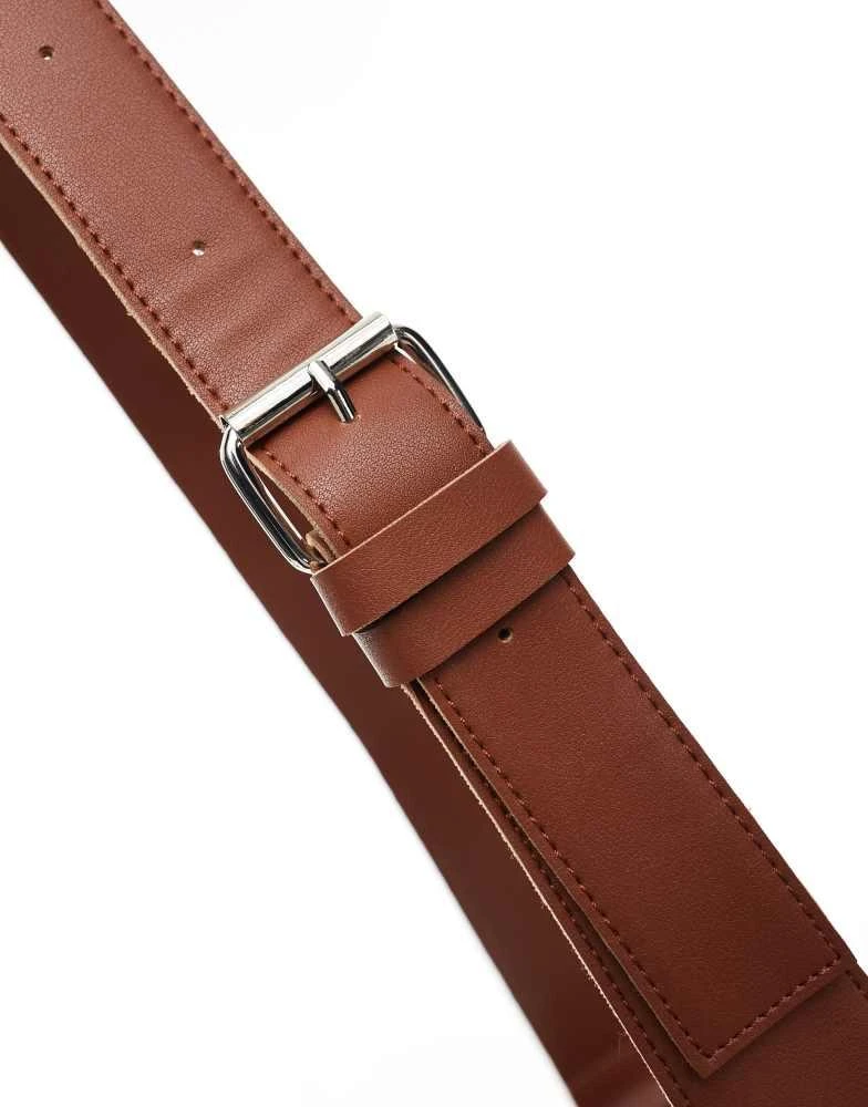 PASQ PASQ scoop crossbody sling bag in brown 2