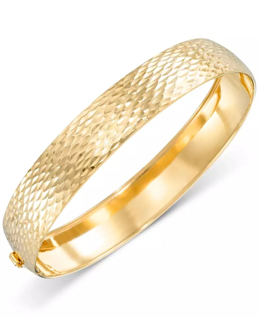 Macy
s Textured Wide Round Flexible Bangle Bracelet in 10k Gold
