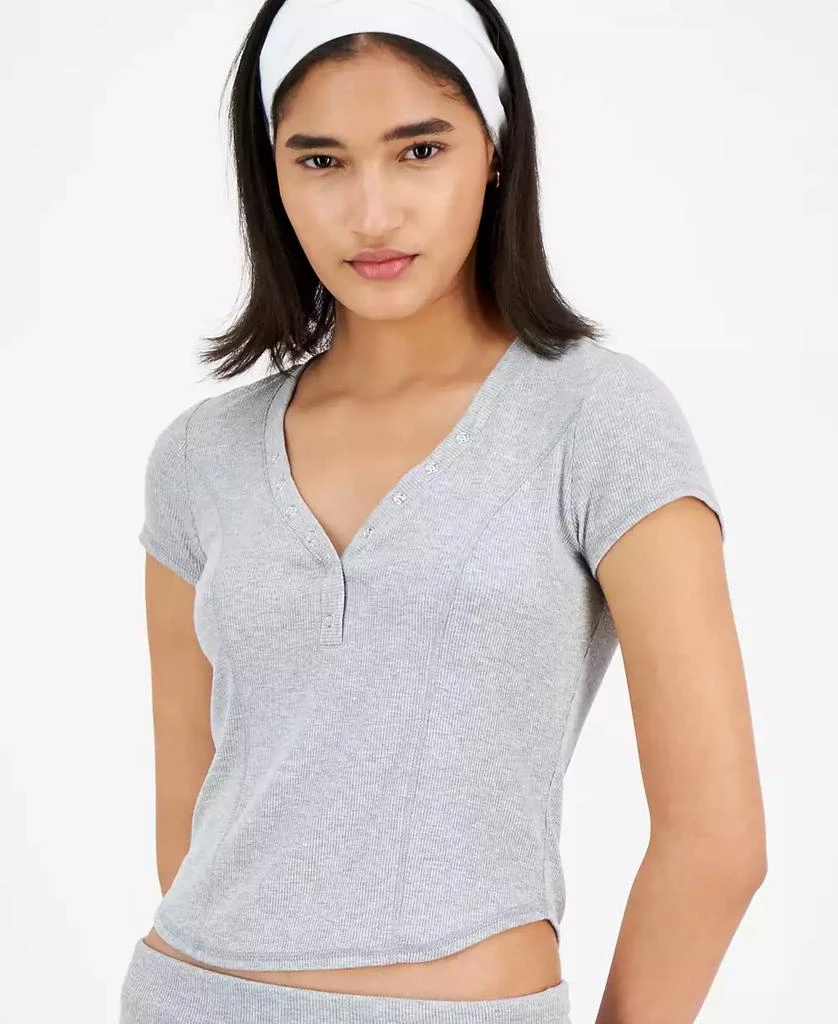 Ultra Flirt Juniors' Ribbed Cropped Henley Short Sleeve 1