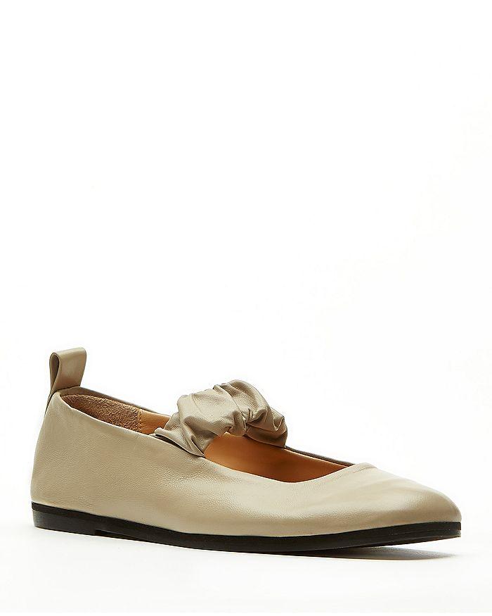 La Canadienne Women's Grey Mary Jane Flats