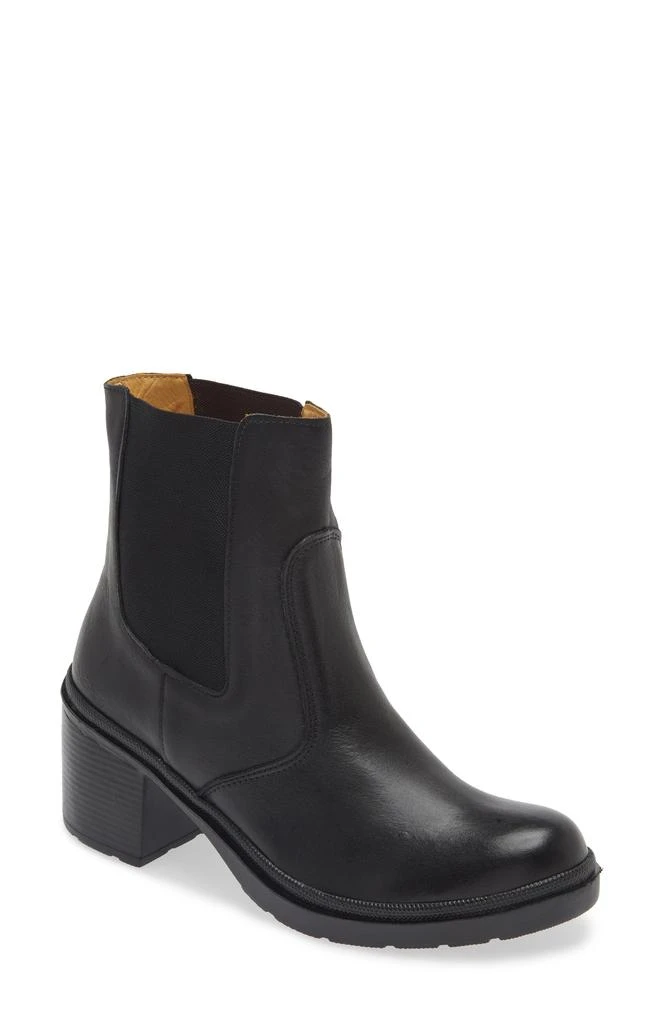 Sandro Moscoloni Plain Toe Chelsea Boot 1