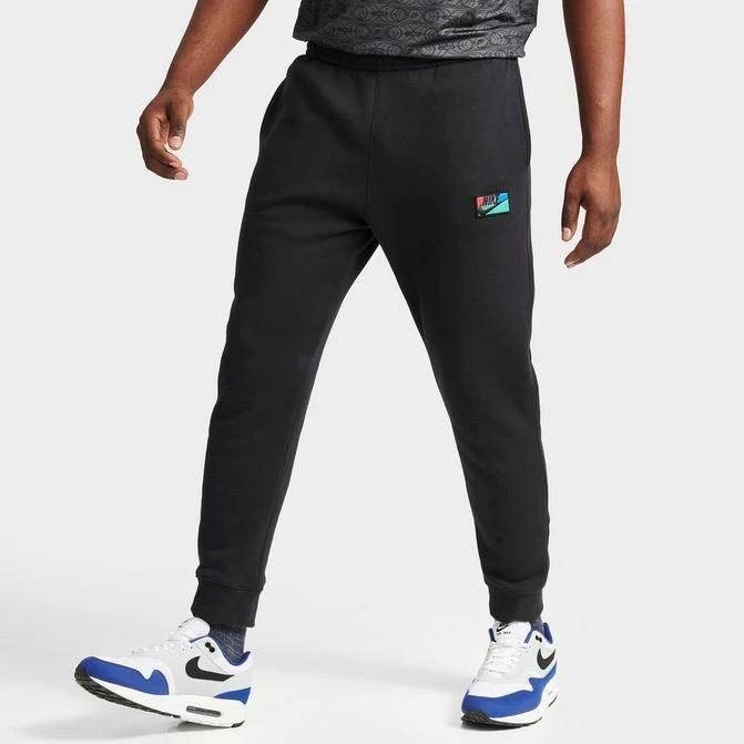 NIKE Men's Nike Club Fleece Logo Patch Jogger Pants 1