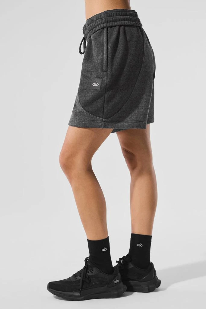 Alo 7" Make Waves Short - Dark Heather Grey Tonal 4