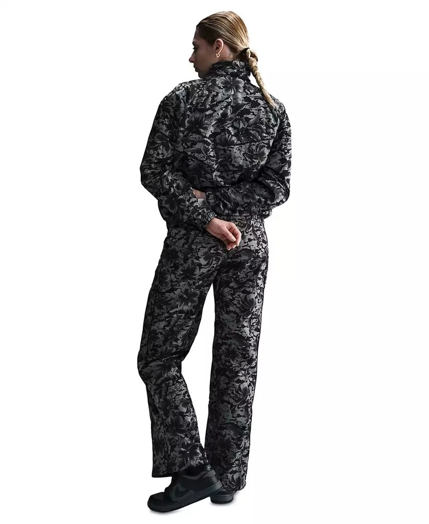 NIKE Sportswear Women's Windrunner Loose Woven UV-Protection Printed Jacket 4