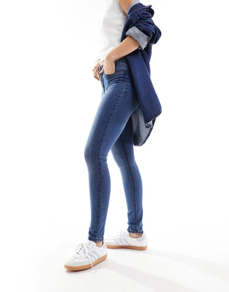 VERO MODA Vero Moda Tanya mid rise skinny jeans in medium blue wash 3