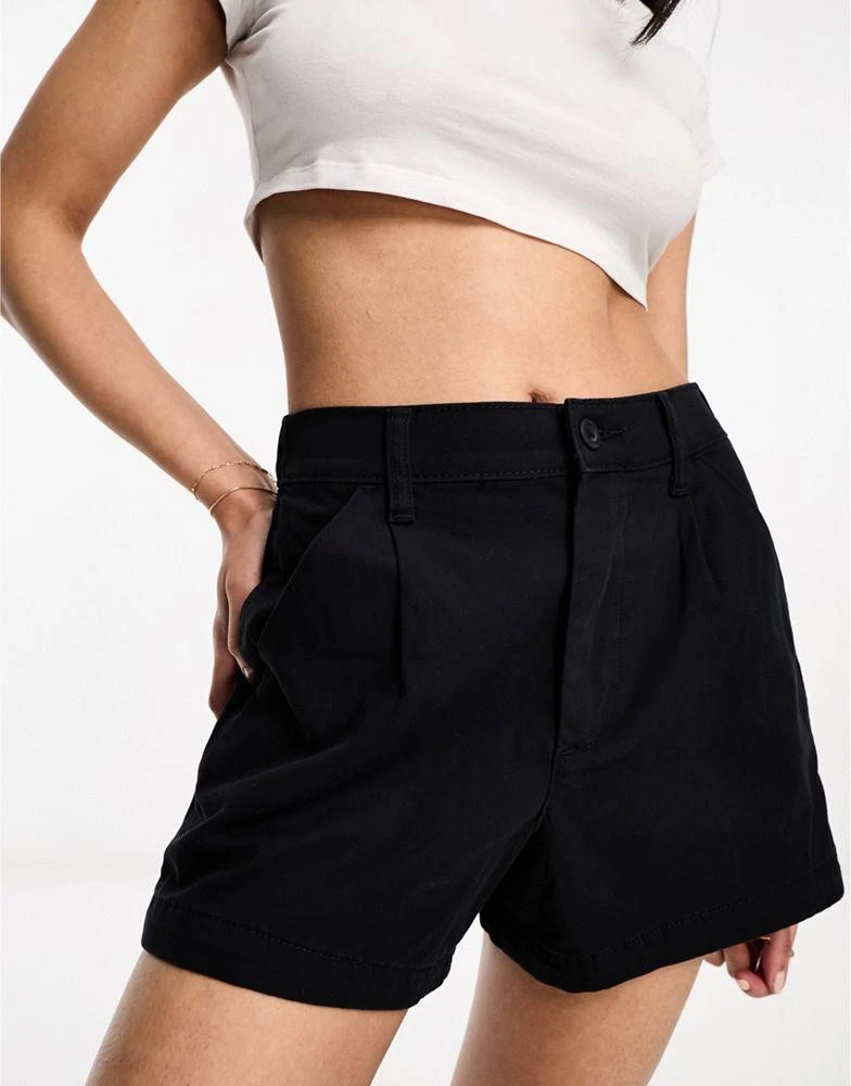 ASOS ASOS DESIGN chino short in black 1