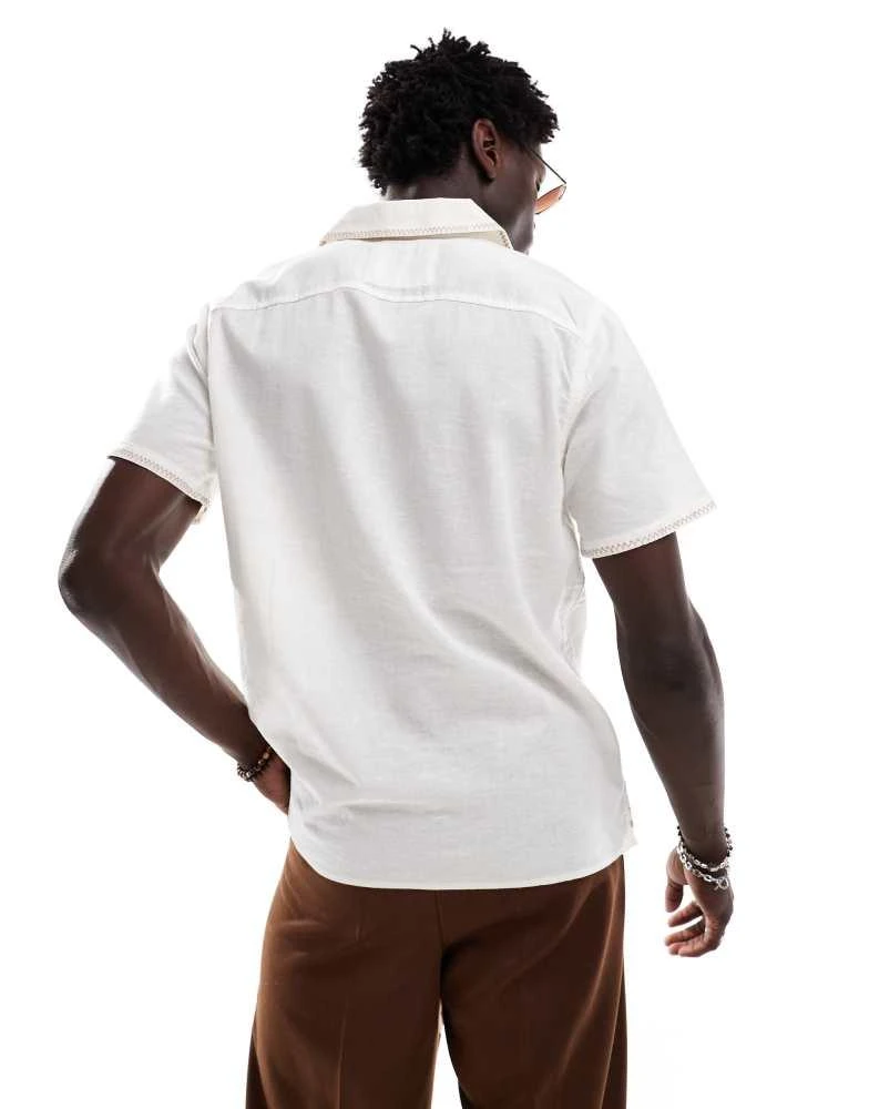 HOLLISTER Hollister short sleeve shirt with embroidered mushroom design in cream 2