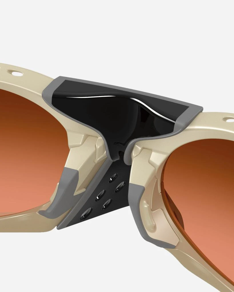 Oakley Plantaris Sunglasses Matte Sand / Prizm Brown Gradient 5