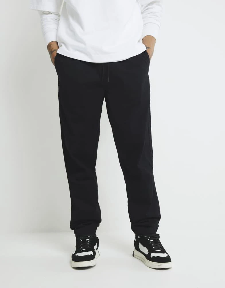 River Island River Island Regular fit pull on joggers in black 1