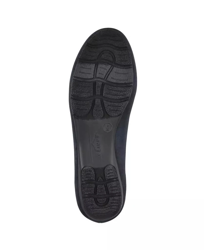 White Mountain Women's Gallant Moc Loafers 5