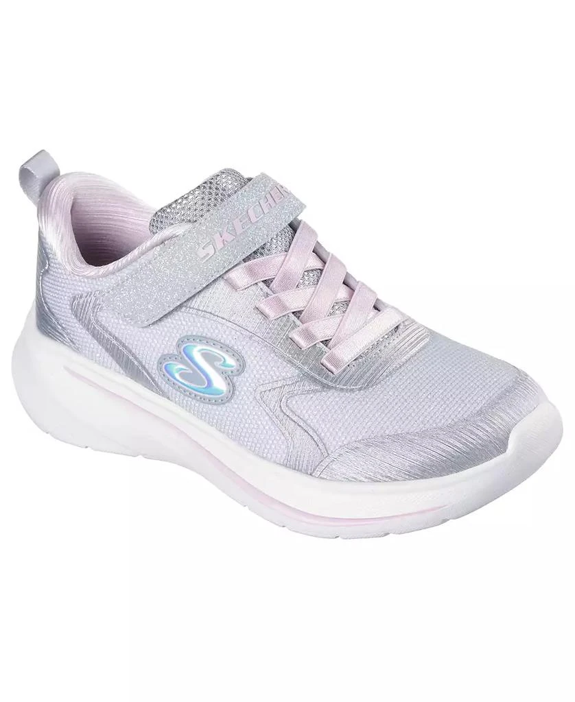 SKECHERS