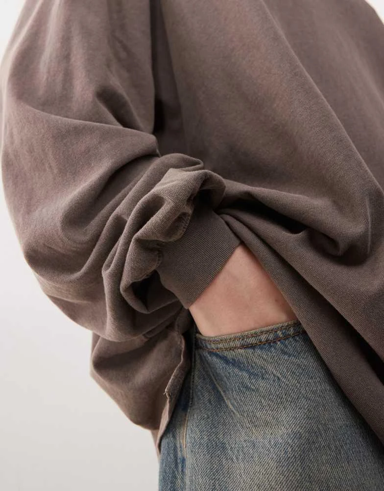 Weekday Weekday Lindy super oversized long sleeve t-shirt in mole 2