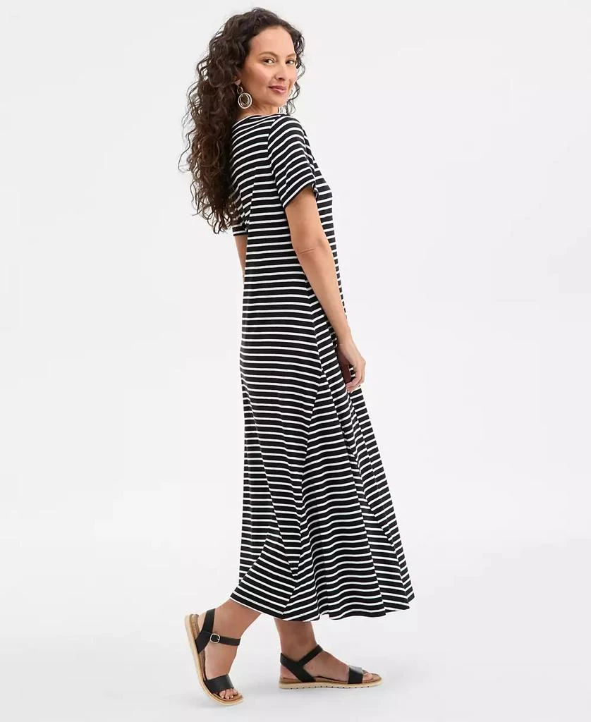 Style & Co Women's Printed Short-Sleeve Knit Maxi Dress, Exclusively at Macy's - Dresses & Skirts - Free Shipping - BeyondStyle Style & Co Women's Printed Short-Sleeve Knit Maxi Dress, Exclusively at Macy's - Dresses & Skirts - Free Shipping - BeyondStyle