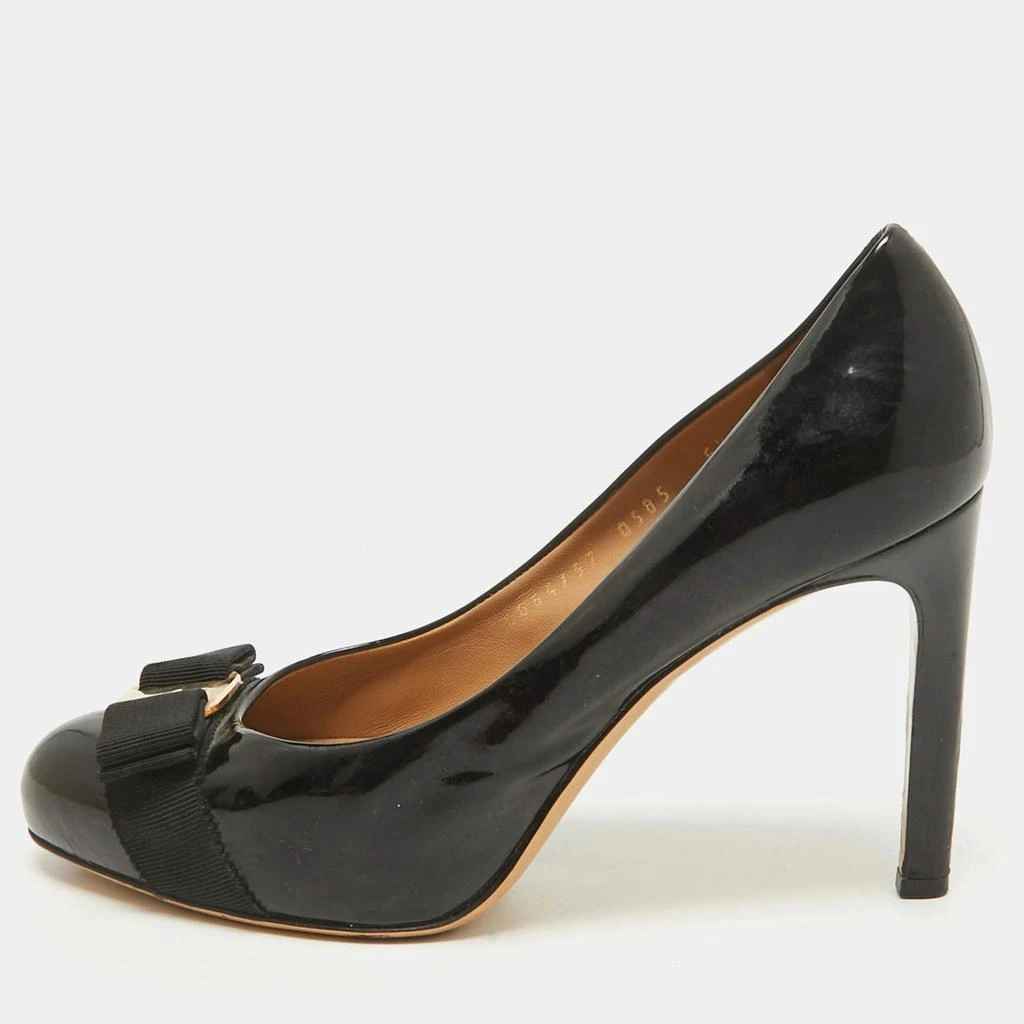 Salvatore Ferragamo Salvatore Ferragamo Black Patent Leather Vara Bow Pumps Size 37 1