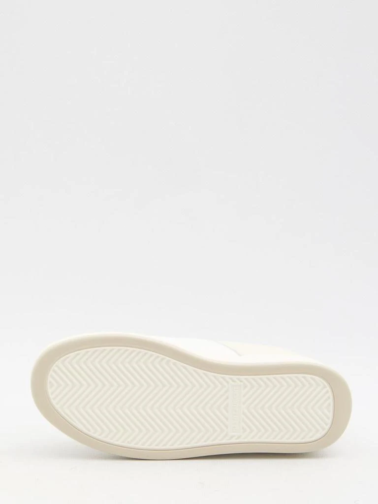 Yves Saint Laurent Low Top Sneakers 4