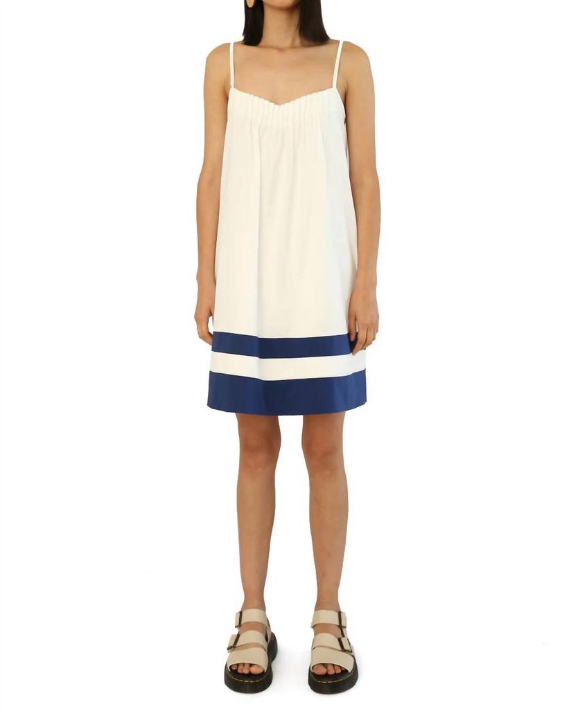 De Loreta Abelina Dress In White/navy