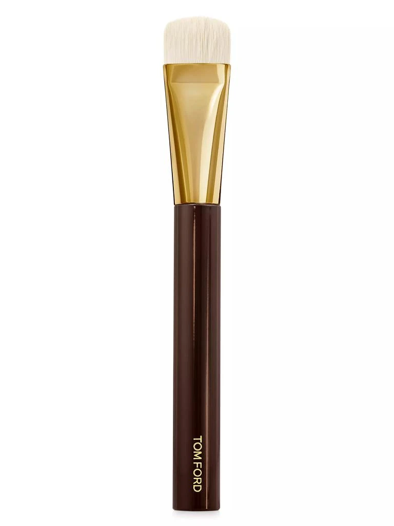 Tom Ford Shade and Illuminate Makeup Brush 04 1