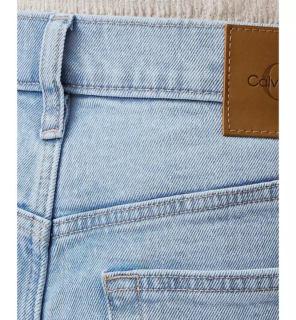 Calvin Klein Women's 90s Loose-Fit Stretch Jeans 5