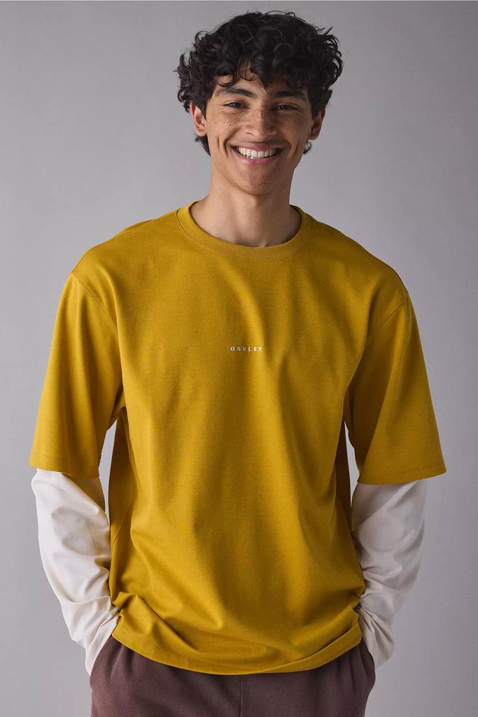 Oakley Oakley UO Exclusive Layered Long Sleeve Tee