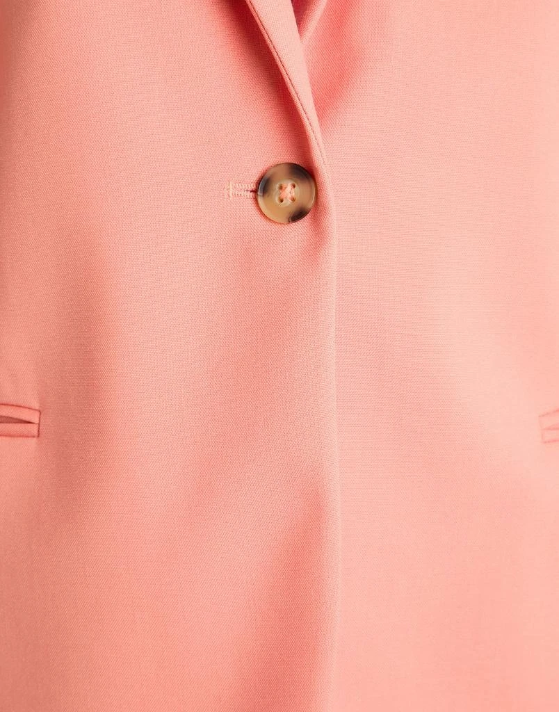 Paul Smith Suits
Sets 4