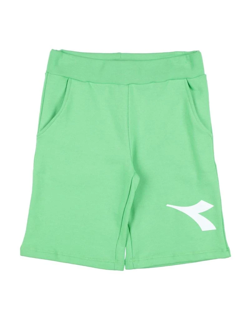 Diadora Shorts 
Bermuda