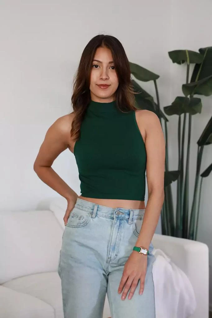 Peugeot Women
s Contour Tank Shape Case Green Watch with Roman Numerals 5