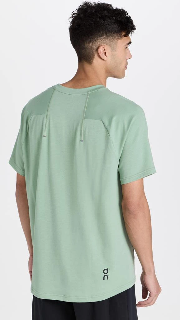 On Focus Tee 2